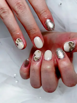 ネイル 🌈 Laule'aのネイルデザイン