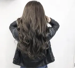 ロング カラー TATSUYA アートディレクターのヘアスタイル