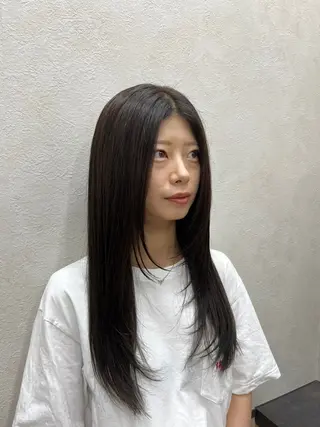 ロング カラー 有田裕真 【ブリーチカラー】のヘアスタイル