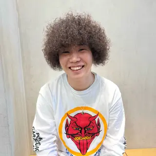 パーマ メンズ メンズパーマ/フェ ザーパーマ/古川晴輝のヘアスタイル