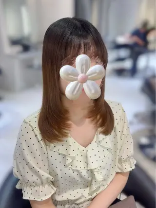 セミロング ハイトーン/ミルク ティー🤍reinaのヘアスタイル