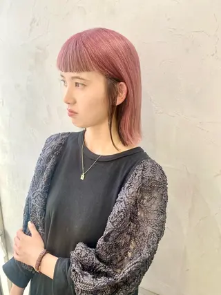 ショート カラー 佐伯 鼓乃美のヘアスタイル