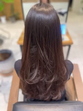 ロング 縮毛矯正・髪質改善・ ストレート🌻ゆいのヘアスタイル