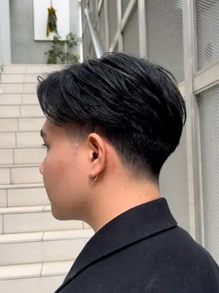 ショート ブリーチカラー🌈 ウルフカット🐺のヘアスタイル