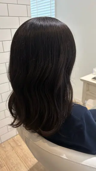 セミロング カラー ♣️似合わせカット 艶髪カラーYUUGAのヘアスタイル