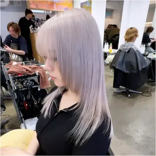 セミロング カラー 圧倒的なケアブリーチ /髪質改善🩵松田のヘアスタイル