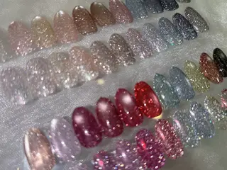 ネイル RAY＋beauty 豊田丸山　小島あいののネイルデザイン