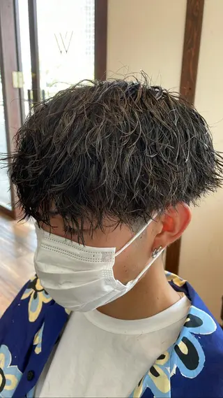 パーマ メンズ 林 侑弥のヘアスタイル