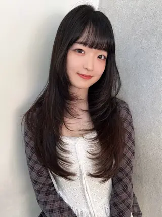 ロング 韓国🇰🇷レイヤー 映える顔周り🩷のヘアスタイル