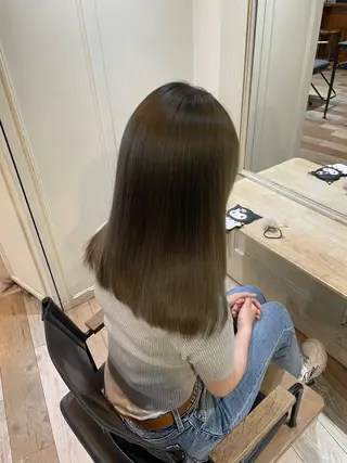 セミロング カラー 艶レイヤー/ウルフ屋 さん🐺Mari🪽のヘアスタイル