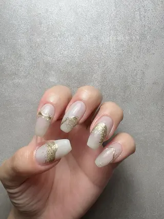 ネイル 𝐑𝐞𝐯𝐢𝐨 ___堺市西区のマツエク・マツパデザイン