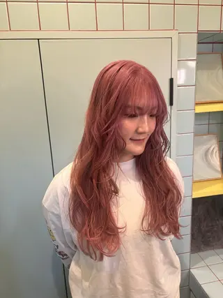 ロング KIZUKI KIRARAのヘアスタイル