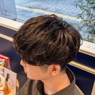 ショート パーマ メンズ 吉田 新平のヘアスタイル