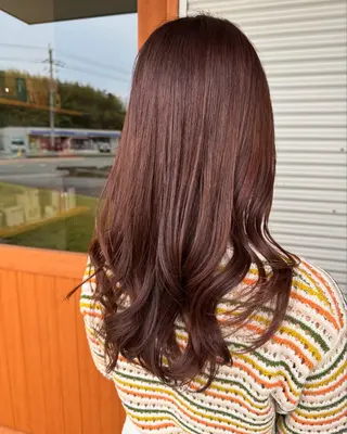 ロング カラー マンツーサロン アパートメント山本のヘアスタイル
