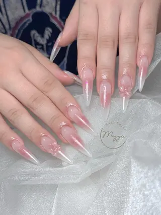 ネイル Maggie Nail🦩のネイルデザイン