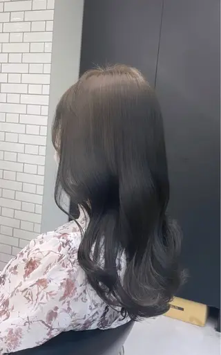 セミロング カラー 透け感カラー✂️ yuuのヘアスタイル