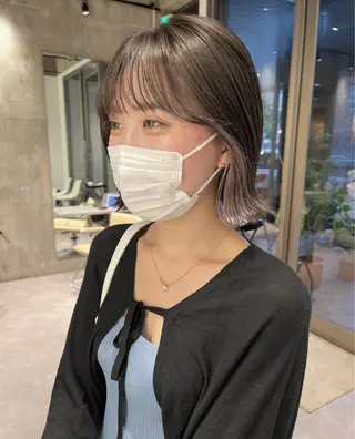ミディアム カラー iLi所属・iLi 《イリ》のヘアスタイル