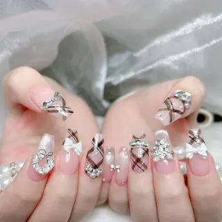 ネイル MoMoA Nail ネイル長さ出し専門店のネイルデザイン