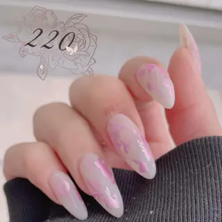 ミディアム nailsalon 220momokaのネイルデザイン
