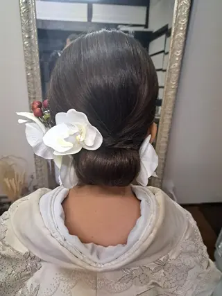 セミロング ヘアアレンジ 町屋フォトスタジオ希ノ和所属・案西 美里のヘアスタイル