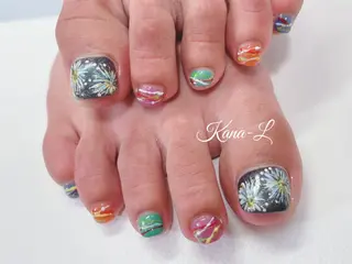 カラー ネイル 芦辺 香奈のネイルデザイン
