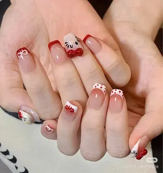 ネイル 高木 維麗絲のネイルデザイン