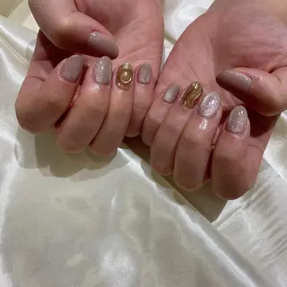 ネイル 西岡 杏のネイルデザイン