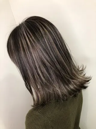 ミディアム カラー レイヤー/ウルフ ハイトーンhiroのヘアスタイル