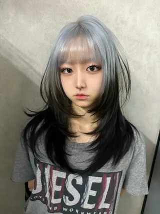 ロング MONIQA原宿所属・デザインカラーウルフ 宙也のヘアスタイル