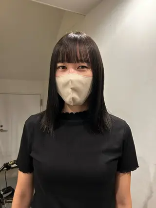 ミディアム hen所属・心斎橋/レイヤー/ ブリーチ/モエのヘアスタイル