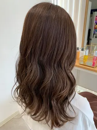セミロング AVANCE. 広島本通店のヘアスタイル