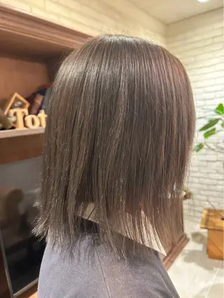 カラー 森 泉琴のヘアスタイル