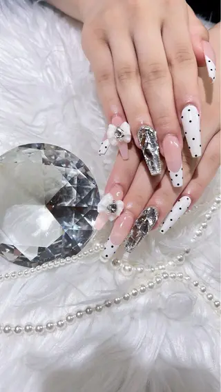 ネイル BARON MEGUMIのネイルデザイン