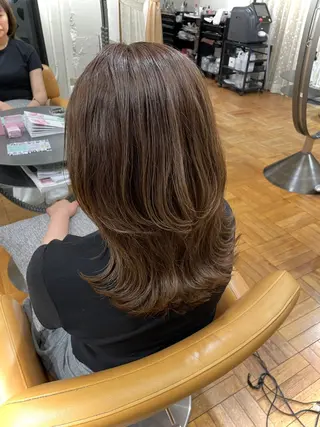 ミディアム カラー REM所属・渋谷 とまとのヘアスタイル