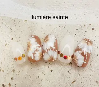 ネイル lumière saintenailのネイルデザイン