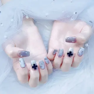 ネイル パーツ全部¥110 サロンミミのネイルデザイン