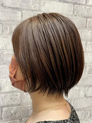 ショート 高槻裕二 ショートボブ縮毛矯正のヘアスタイル