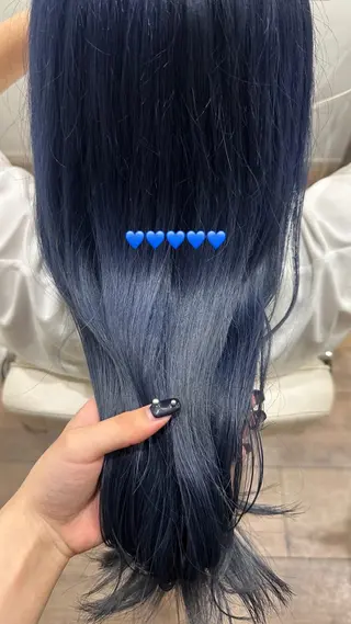 ロング 大羽 晴日のヘアスタイル