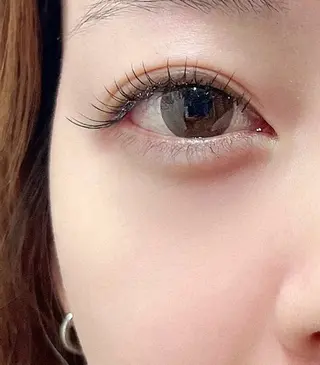 マツエク・マツパ ルイール所属・［光の森］ルイール まつげ・眉ワックスの眉毛・アイブロウイメージ