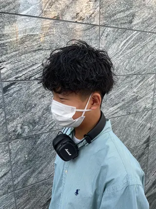 ショート カラー パーマ ヘアアレンジ メンズ マツエク・マツパ アイブロウ スパイキー/フェザー /波巻き/かいとのヘアスタイル