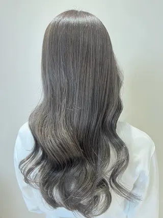 セミロング カラー 🐶 Zina川崎 竹下 あい🐶のヘアスタイル