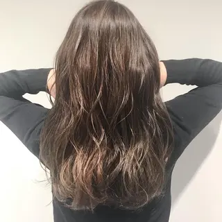 セミロング カラー ヘアアレンジ Zina渋谷エリア マネージャShionのヘアスタイル