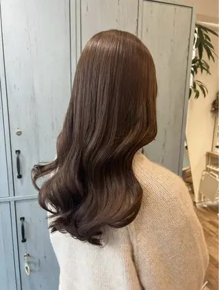 ロング yuzua/オリーブ /透明感/レイヤーのヘアスタイル