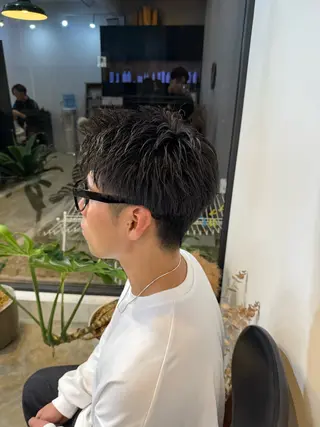 ショート メンズ 出島 凜平のヘアスタイル