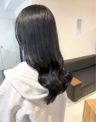 ロング 宮原 愛果のヘアスタイル