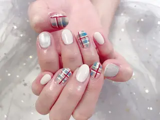 ネイル ネイルサロンエクラ 🫧Shizukaのネイルデザイン