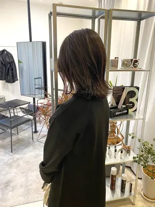 ミディアム カラー pour.所属・中崎町pour. 小柴　楽士のヘアスタイル