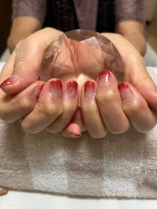 ネイル プライベートサロン ヴェール所属・上田 ゆいのネイルデザイン