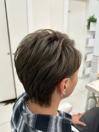 メンズ 伊佐 愛のヘアスタイル