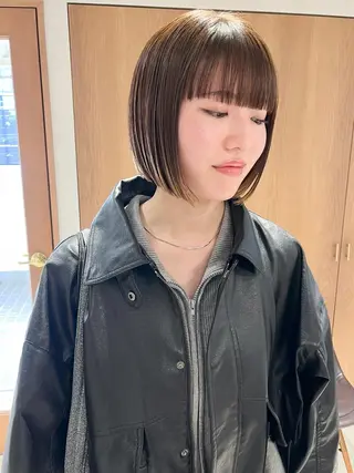 ショート カラー 似合わせぷつっとボブ 縮毛矯正 久保田彩菜のヘアスタイル